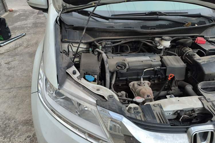 Used Honda Odyssey 2017 2.4L Luxury Edition Engine Bay Right