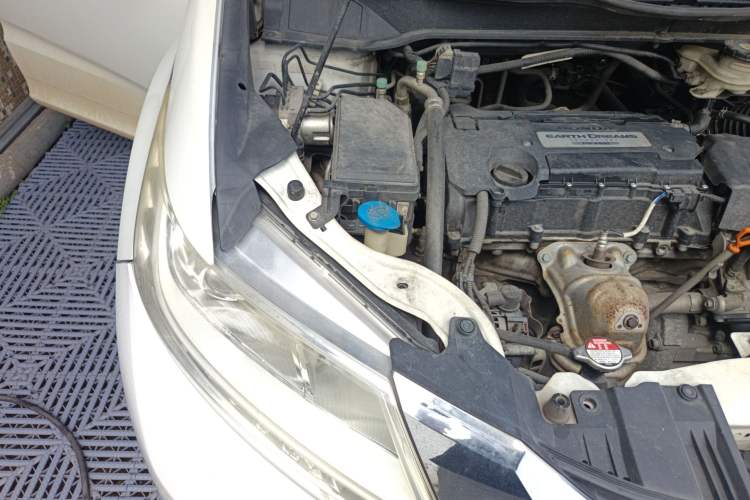 Used Honda Odyssey 2017 2.4L Luxury Edition Engine Bay Right