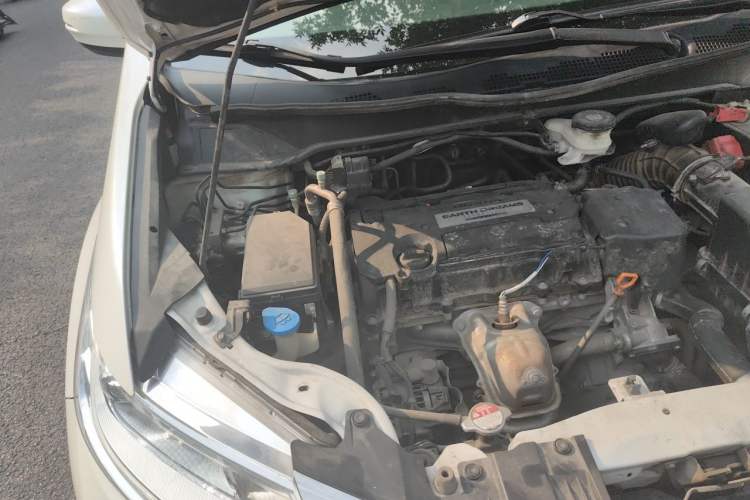 Used Honda Odyssey 2017 2.4L Smart Edition Engine Bay Right
