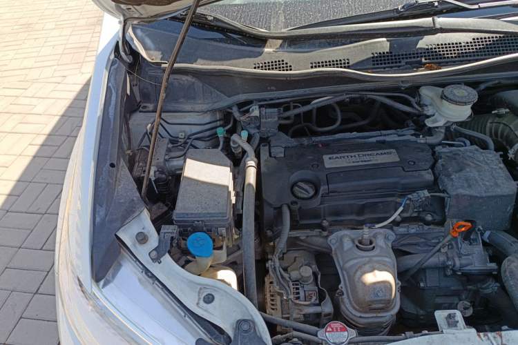 Used Honda Odyssey 2017 2.4L Luxury Edition Engine Bay Right
