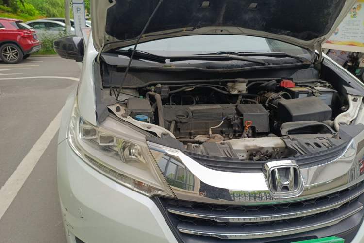 Used Honda Odyssey 2017 2.4L Smart Edition Engine Bay Right