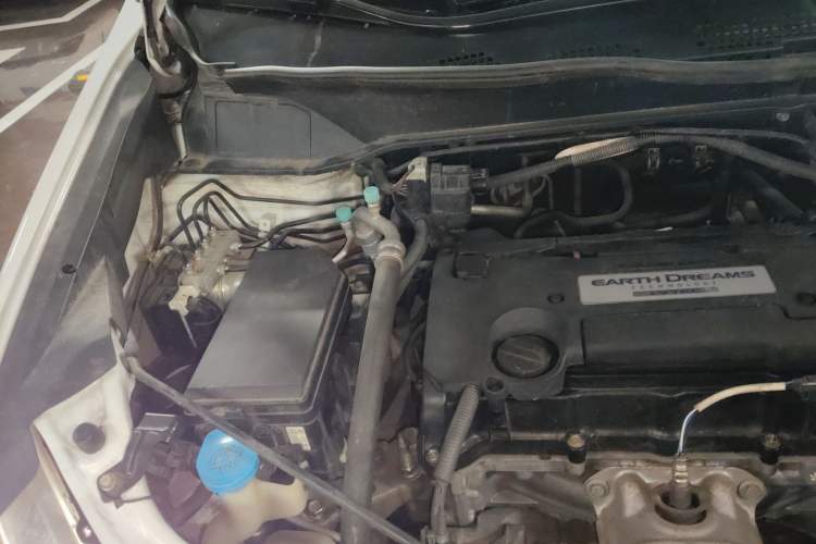 Used Honda Odyssey 2017 2.4L Smart Edition Engine Bay Right