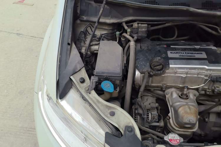 Used Honda Odyssey 2017 2.4L Smart Edition Engine Bay Right