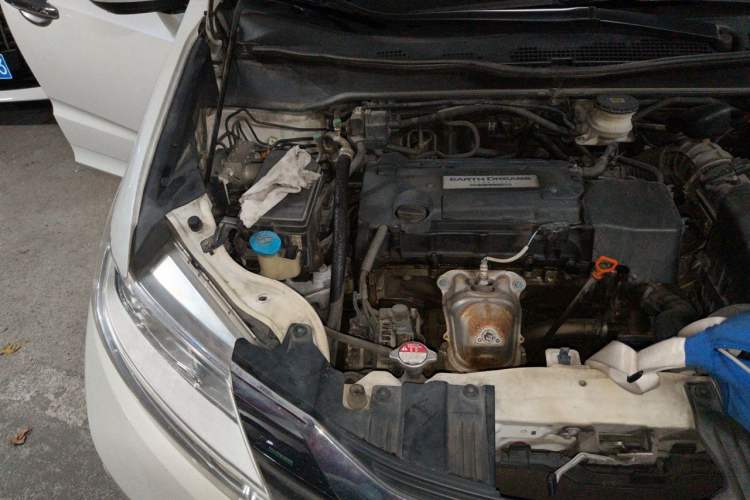 Used Honda Odyssey 2017 2.4L Luxury Edition Engine Bay Right