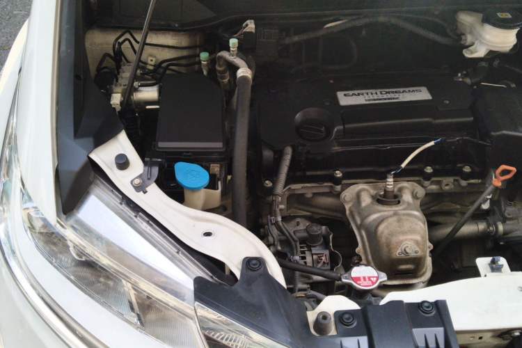 Used Honda Odyssey 2017 2.4L Smart Edition Engine Bay Right