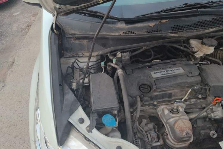 Used Honda Odyssey 2017 2.4L Luxury Edition Engine Bay Right