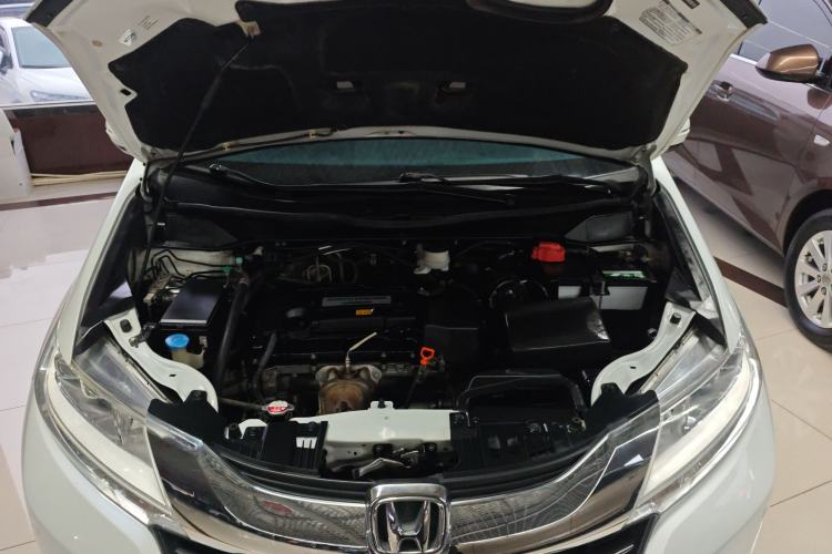 Used Honda Odyssey 2017 2.4L Smart Edition Engine Bay