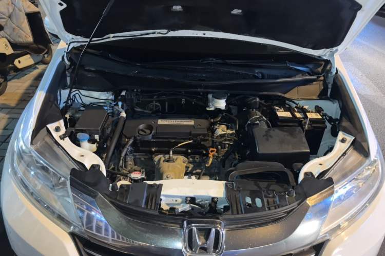 Used Honda Odyssey 2017 2.4L Smart Edition Engine Bay