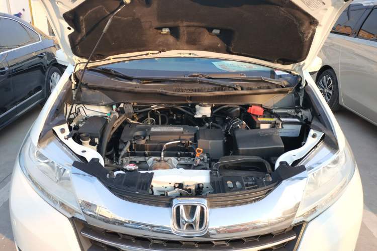 Used Honda Odyssey 2017 2.4L Luxury Edition Engine Bay