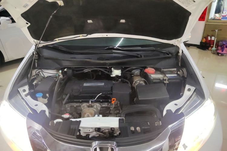 Used Honda Odyssey 2017 2.4L Smart Edition Engine Bay