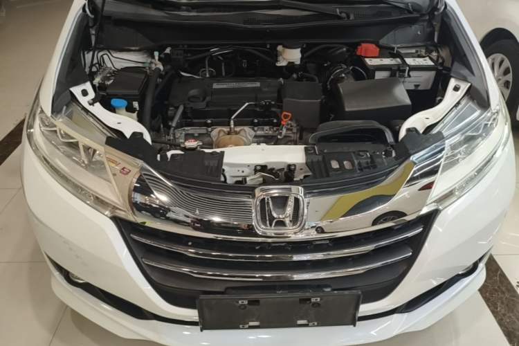 Used Honda Odyssey 2017 2.4L Smart Edition Engine Bay