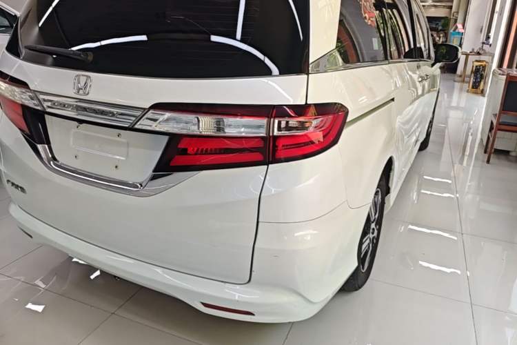 Used Honda Odyssey 2017 2.4L Comfort Edition Exterior 3