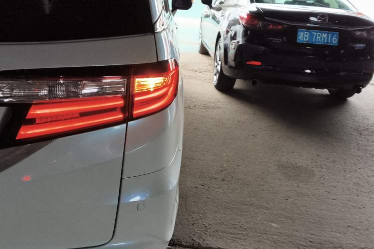 Used Honda Odyssey 2017 2.4L Luxury Edition Exterior 3