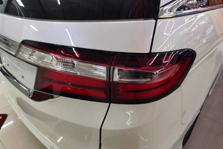 Used Honda Odyssey 2017 2.4L Luxury Edition Exterior 6