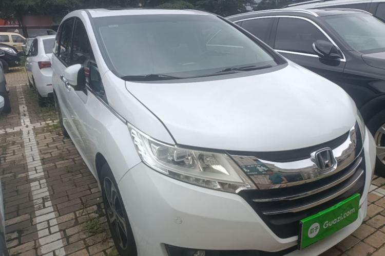 Used Honda Odyssey 2017 2.4L Smart Edition Front Right 45 Deg