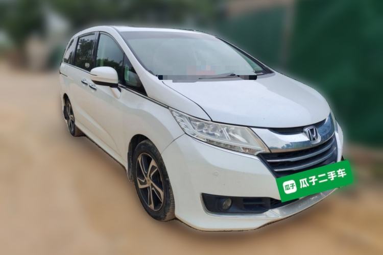 Used Honda Odyssey 2017 2.4L Smart Edition Front Right 45 Deg