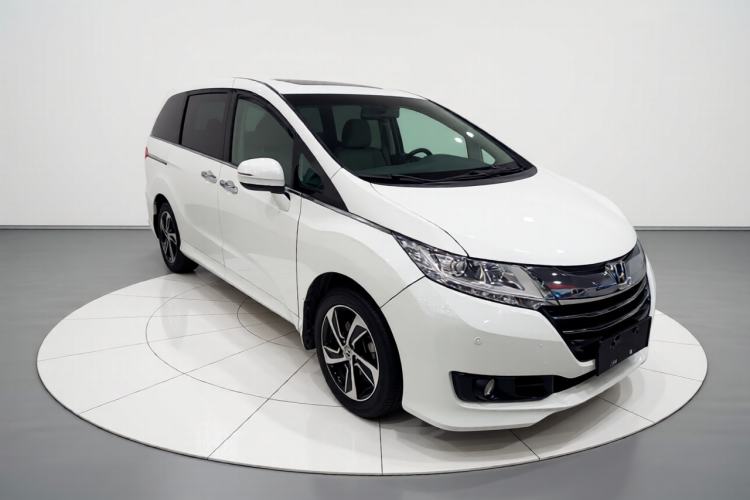 Used Honda Odyssey 2017 2.4L Luxury Edition Front Right 45 Deg