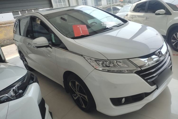 Used Honda Odyssey 2017 2.4L Smart Edition Front Right 45 Deg