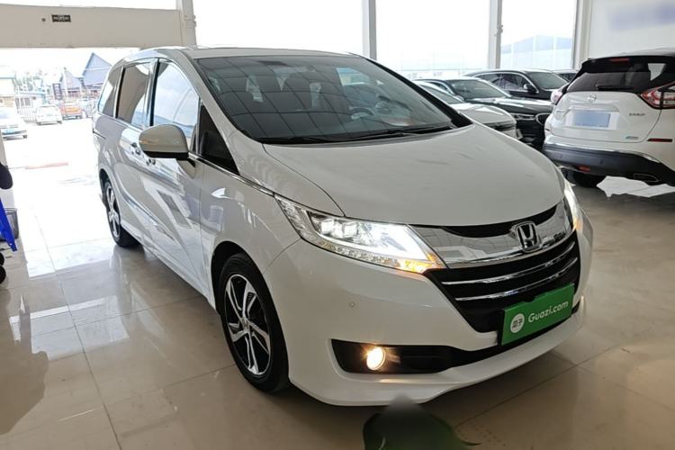 Used Honda Odyssey 2017 2.4L Smart Edition Front Right 45 Deg