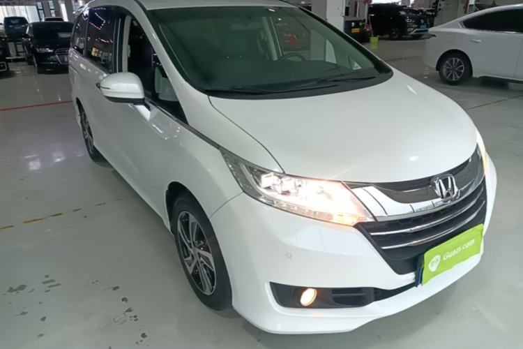 Used Honda Odyssey 2017 2.4L Smart Edition Front Right 45 Deg