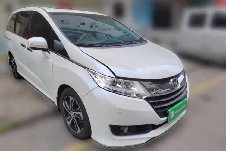 Used Honda Odyssey 2017 2.4L Luxury Edition Front Right 45 Deg