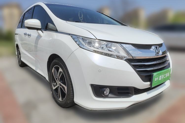 Used Honda Odyssey 2017 2.4L Smart Edition Front Right 45 Deg
