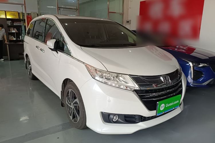 Used Honda Odyssey 2017 2.4L Smart Edition Front Right 45 Deg
