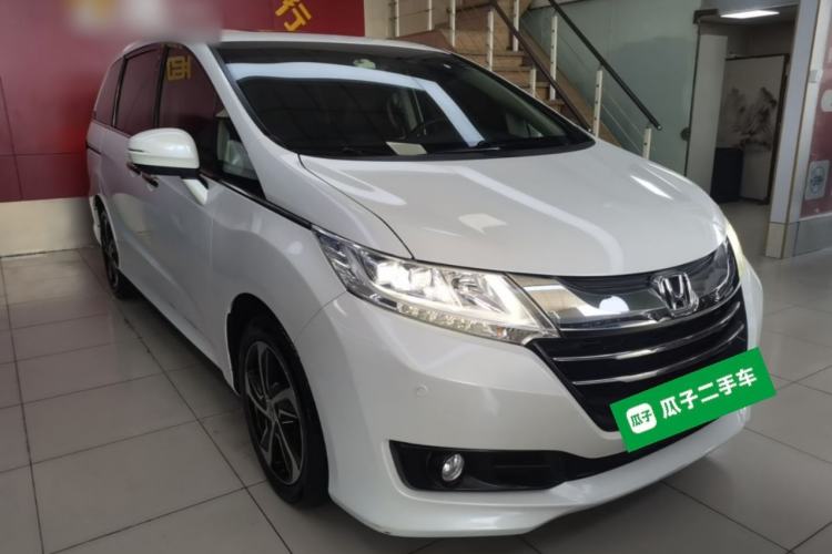 Used Honda Odyssey 2017 2.4L Smart Edition Front Right 45 Deg