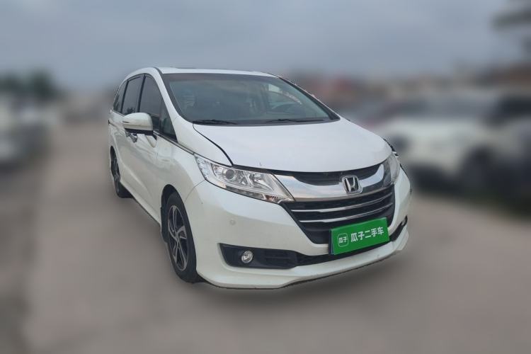 Used Honda Odyssey 2017 2.4L Luxury Edition Front Right 45 Deg