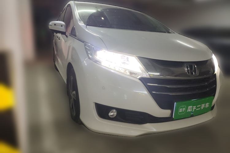 Used Honda Odyssey 2017 2.4L Smart Edition Front Right 45 Deg