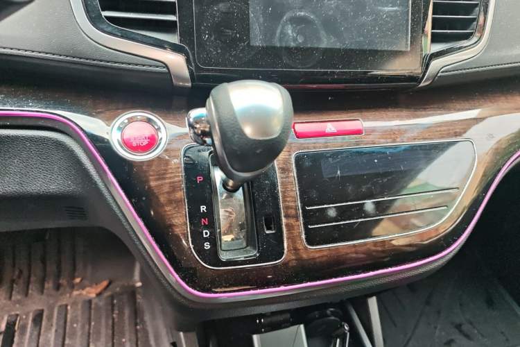 Used Honda Odyssey 2017 2.4L Smart Edition Gear Lever