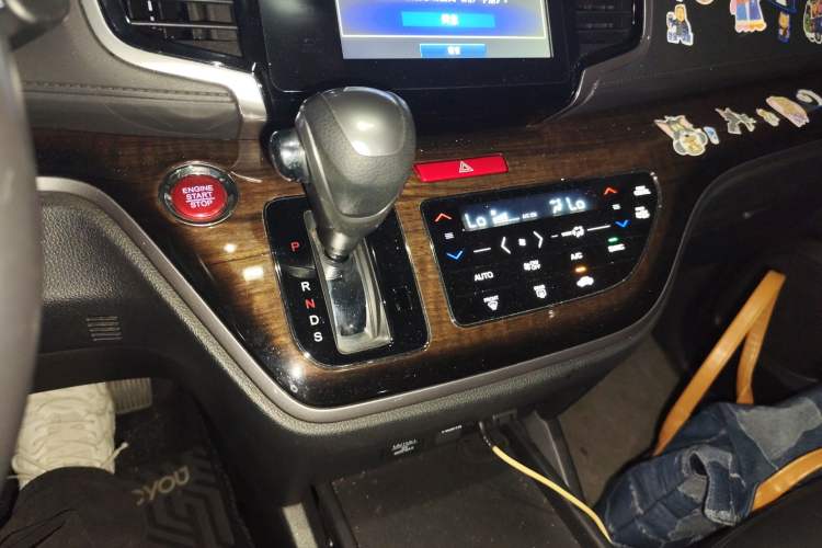 Used Honda Odyssey 2017 2.4L Smart Edition Gear Lever