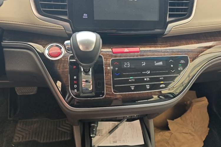Used Honda Odyssey 2017 2.4L Luxury Edition Gear Lever