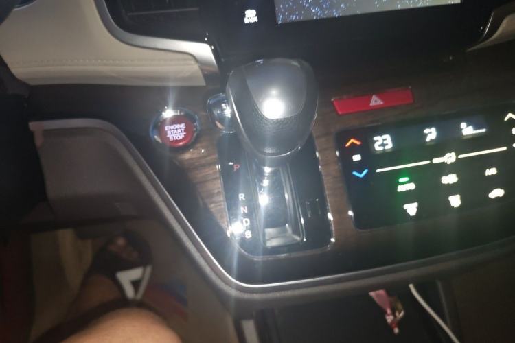 Used Honda Odyssey 2017 2.4L Luxury Edition Gear Lever