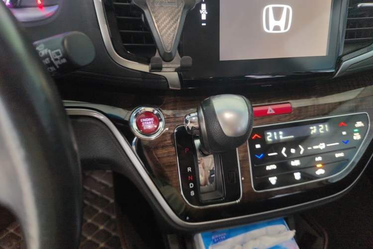 Used Honda Odyssey 2017 2.4L Smart Edition Gear Lever