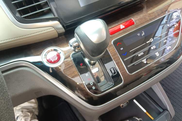 Used Honda Odyssey 2017 2.4L Luxury Edition Gear Lever