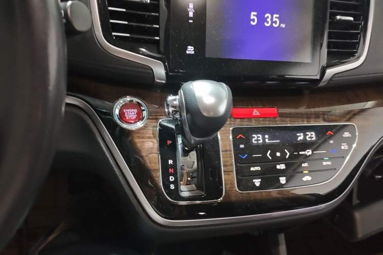Used Honda Odyssey 2017 2.4L Smart Edition Gear Lever