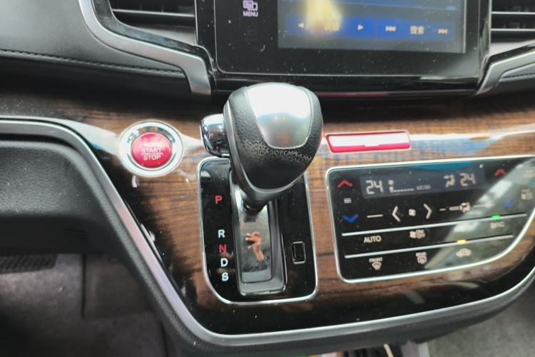 Used Honda Odyssey 2017 2.4L Smart Edition Gear Lever