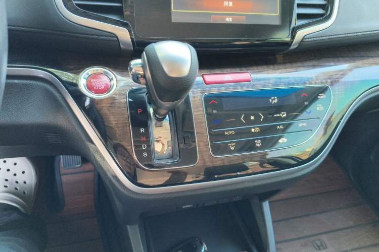 Used Honda Odyssey 2017 2.4L Smart Edition Gear Lever