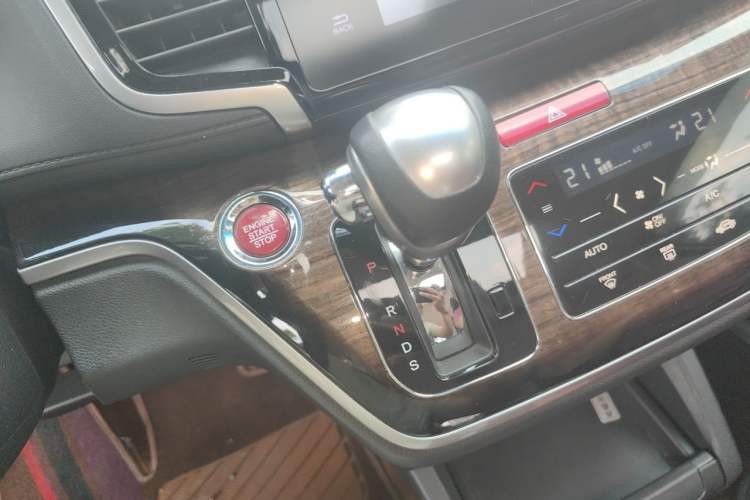 Used Honda Odyssey 2017 2.4L Smart Edition Gear Lever