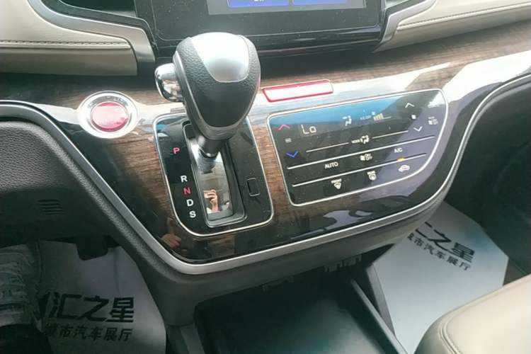 Used Honda Odyssey 2017 2.4L Luxury Edition Gear Lever