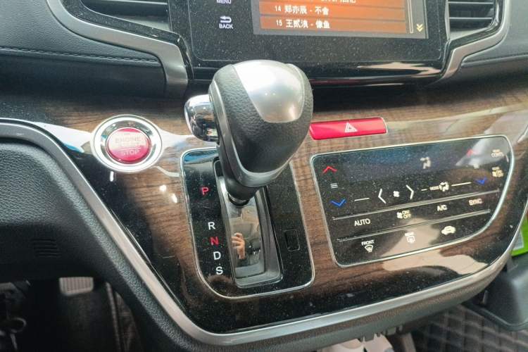 Used Honda Odyssey 2017 2.4L Smart Edition Gear Lever