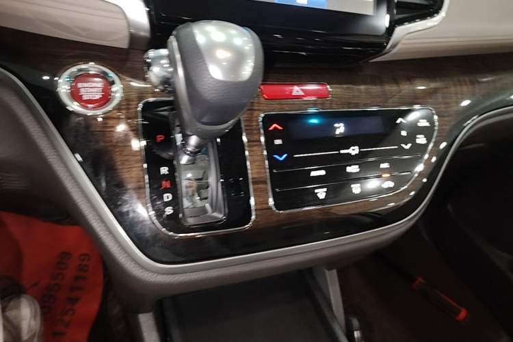 Used Honda Odyssey 2017 2.4L Luxury Edition Gear Lever