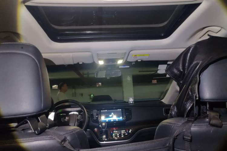 Used Honda Odyssey 2017 2.4L Smart Edition Headliner