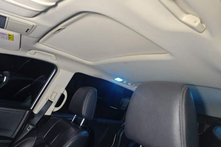 Used Honda Odyssey 2017 2.4L Smart Edition Headliner
