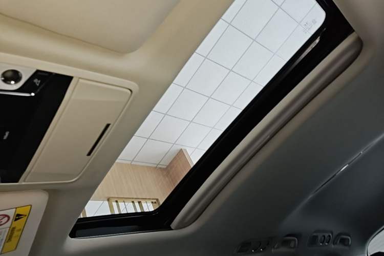 Used Honda Odyssey 2017 2.4L Smart Edition Headliner