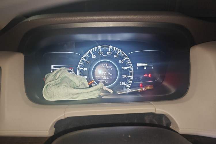 Used Honda Odyssey 2017 2.4L Luxury Edition Instrument Cluster