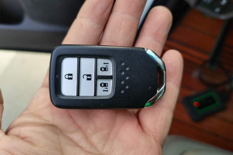 Used Honda Odyssey 2017 2.4L Luxury Edition Interior 1