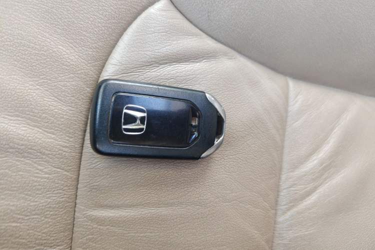 Used Honda Odyssey 2017 2.4L Luxury Edition Interior 1
