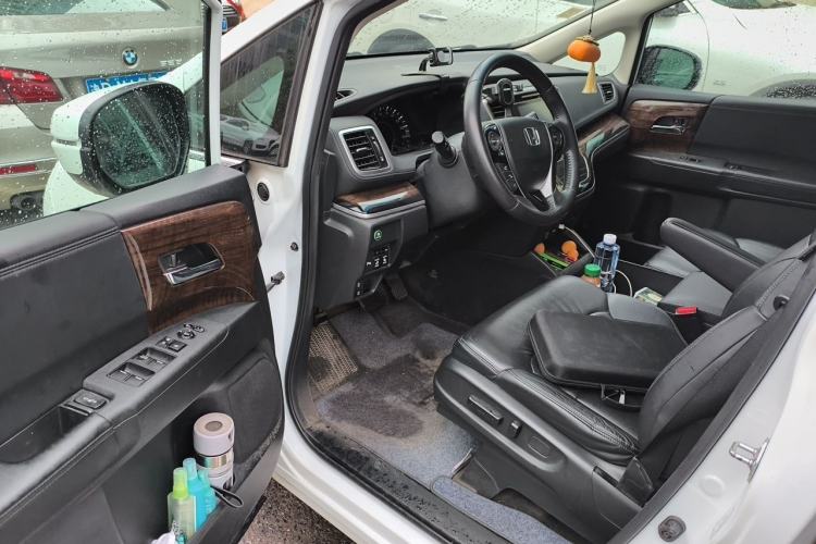 Used Honda Odyssey 2017 2.4L Smart Edition Interior 3
